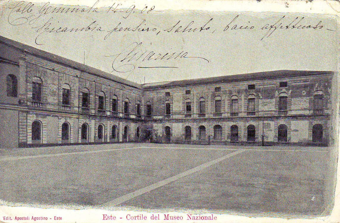 Cortile interno @ Palazzo Mocenigo