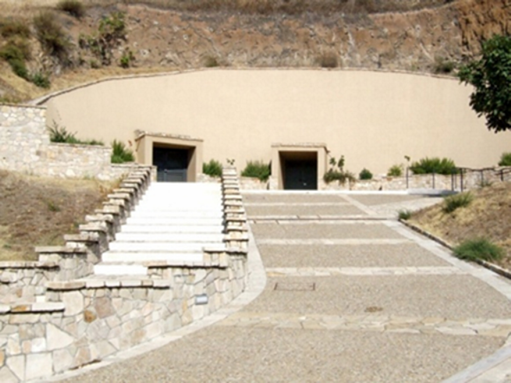 Ingresso al sito delle Catacombe @ Venosa - Catacombe Ebraiche della Collina della Maddalena